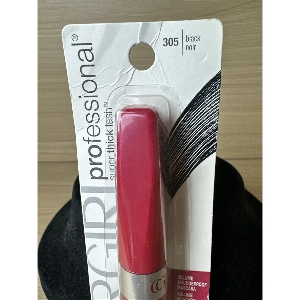Covergirl Professional Super Thick Lash Mascara # 305‎ Black Noir